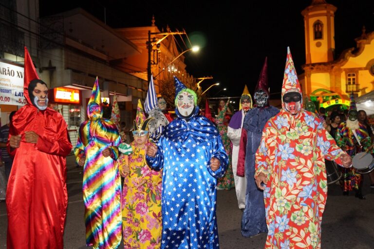 Projeto de Valorização do Carnaval de Oliveira Avança na Assembleia Legislativa