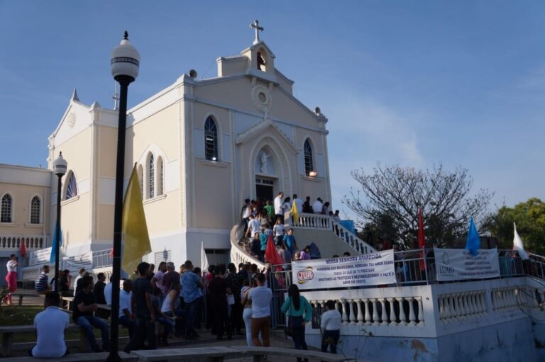 Deputado Lucas Lasmar fomenta desenvolvimento do turismo em Oliveira