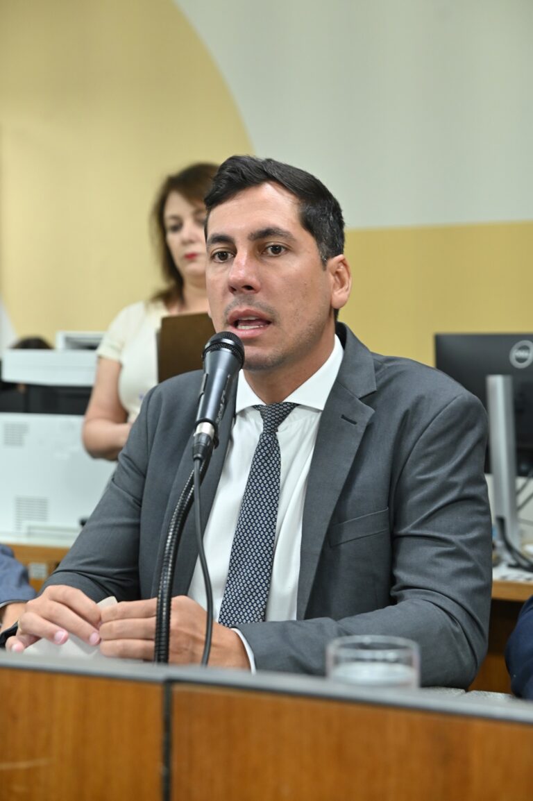 Deputado Lucas Lasmar defende gestão técnica e mais rigor na nova agência de transportes de Minas